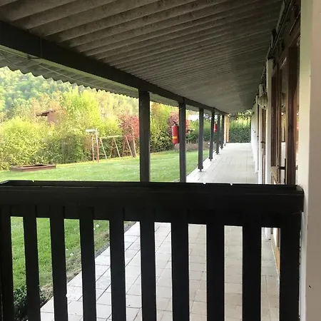 Retro U Vltavy, Slapska Prehrada Lodge Chotilsko